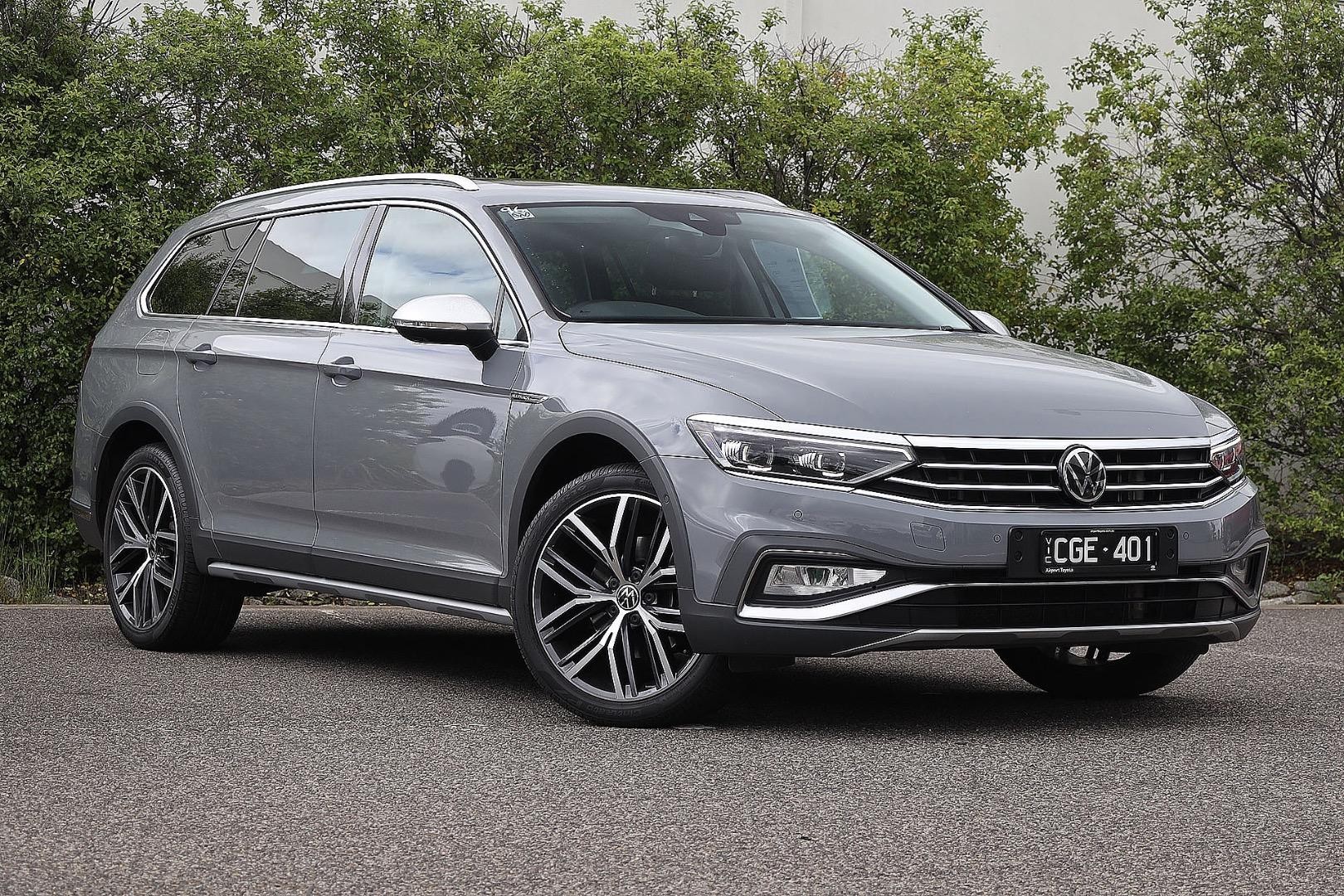 Volkswagen Passat image 1