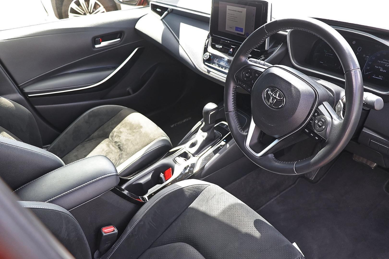 Toyota Corolla image 2