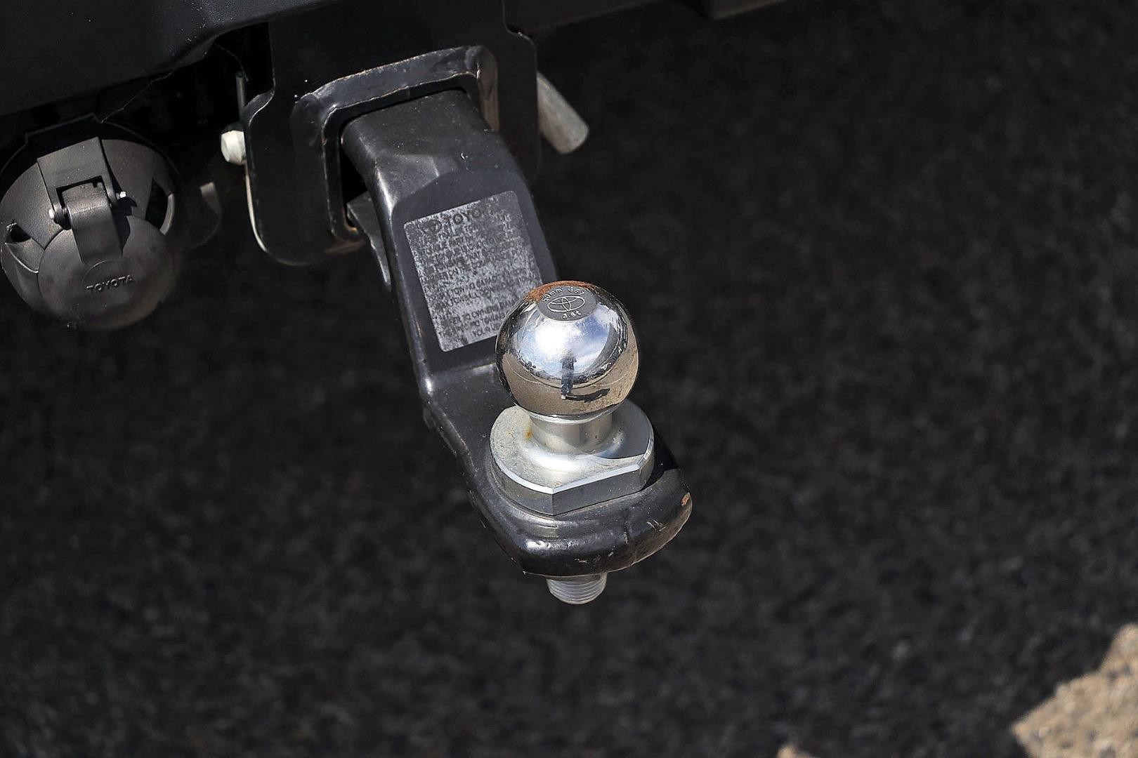 Toyota Fortuner image 3