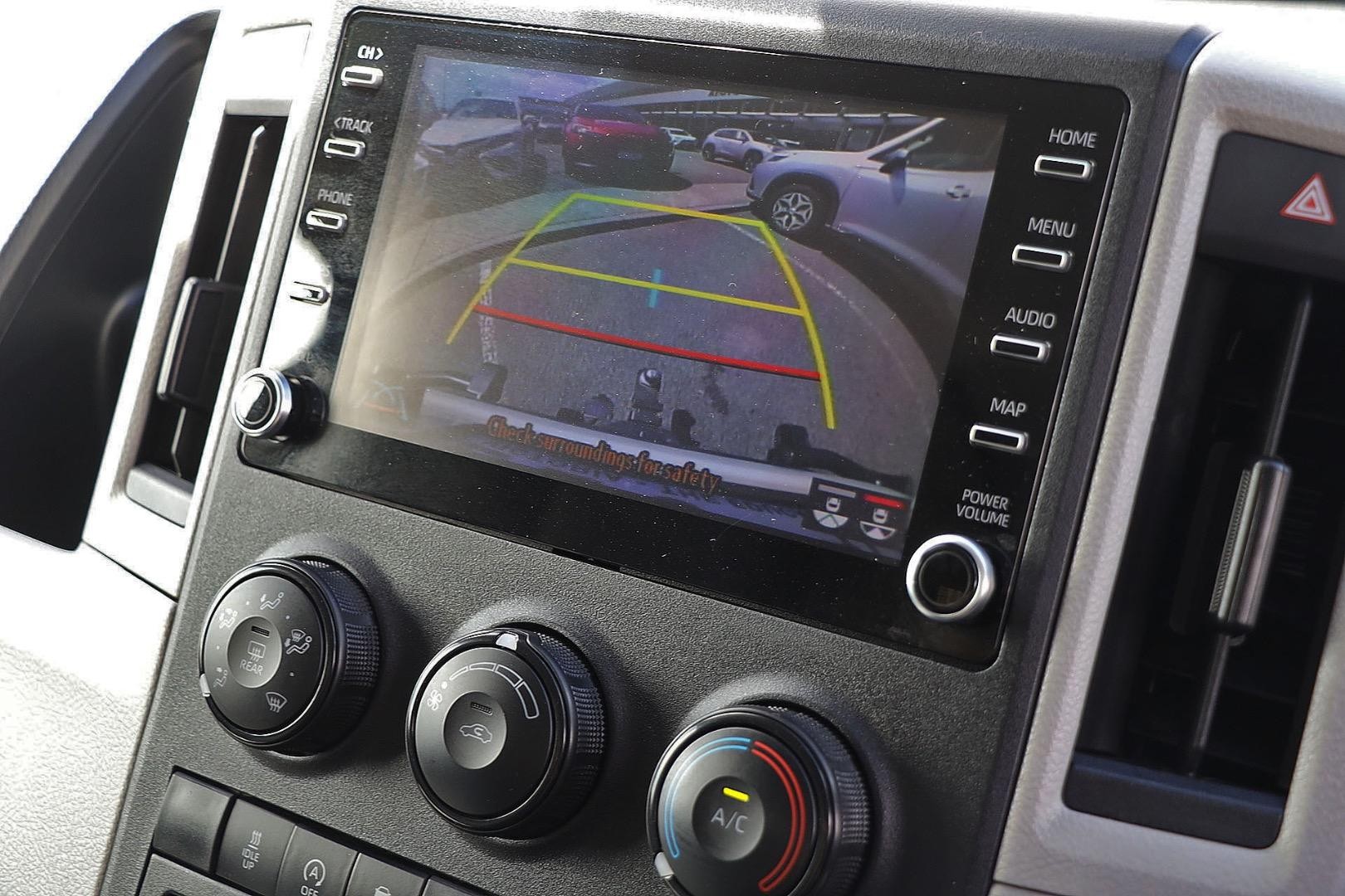 Toyota Hiace image 4