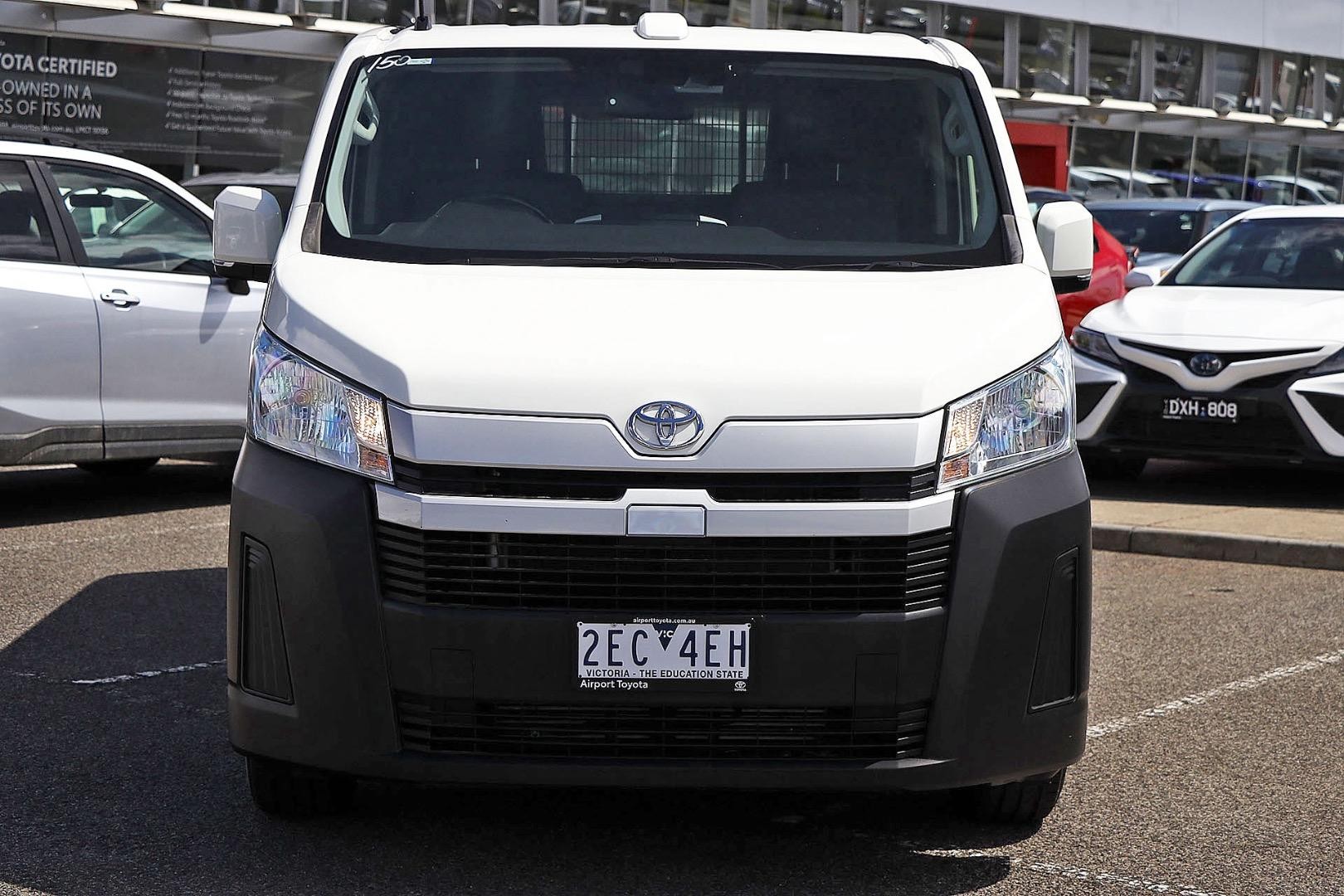 Toyota Hiace image 3