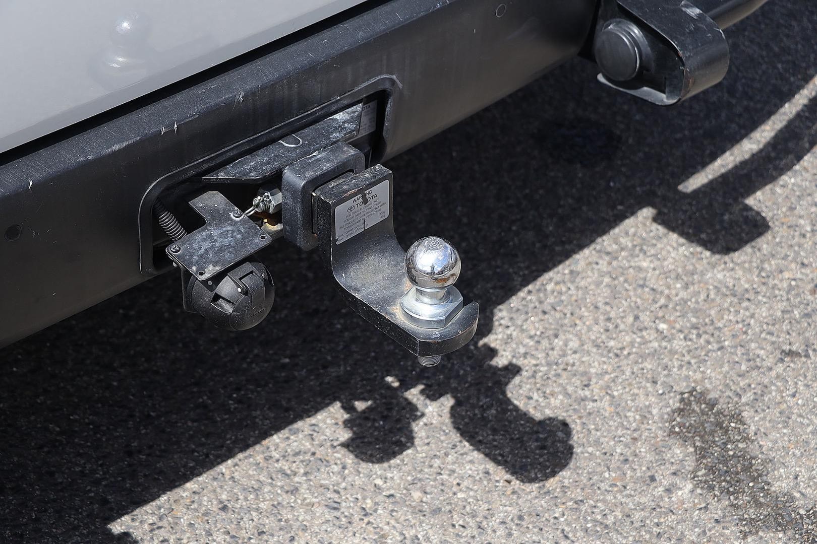 Toyota Hiace image 2