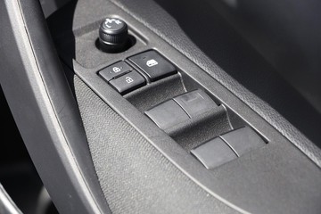 https://dvg-vehicle-assets.s3.amazonaws.com/80731/2u2nty7dawkarn388vassl3cx.jpg
