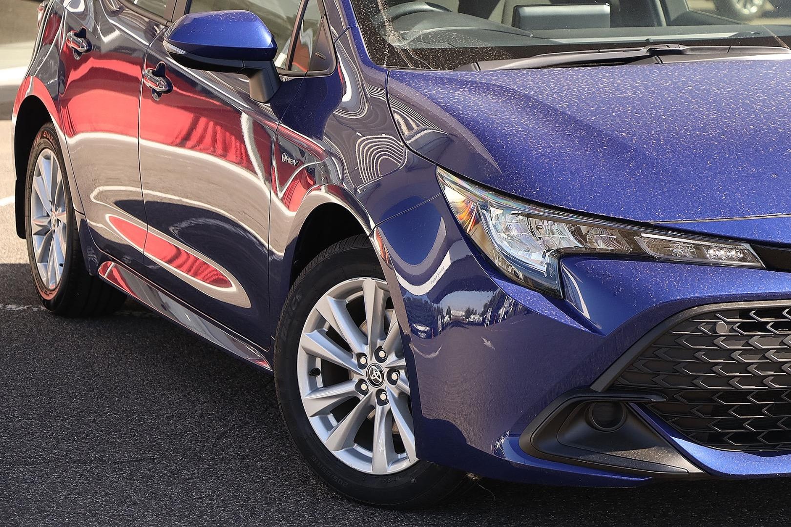 Toyota Corolla image 2