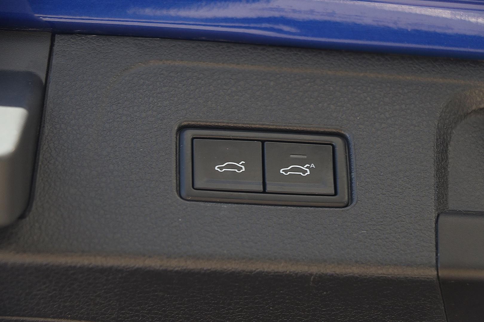 Volkswagen Passat image 2