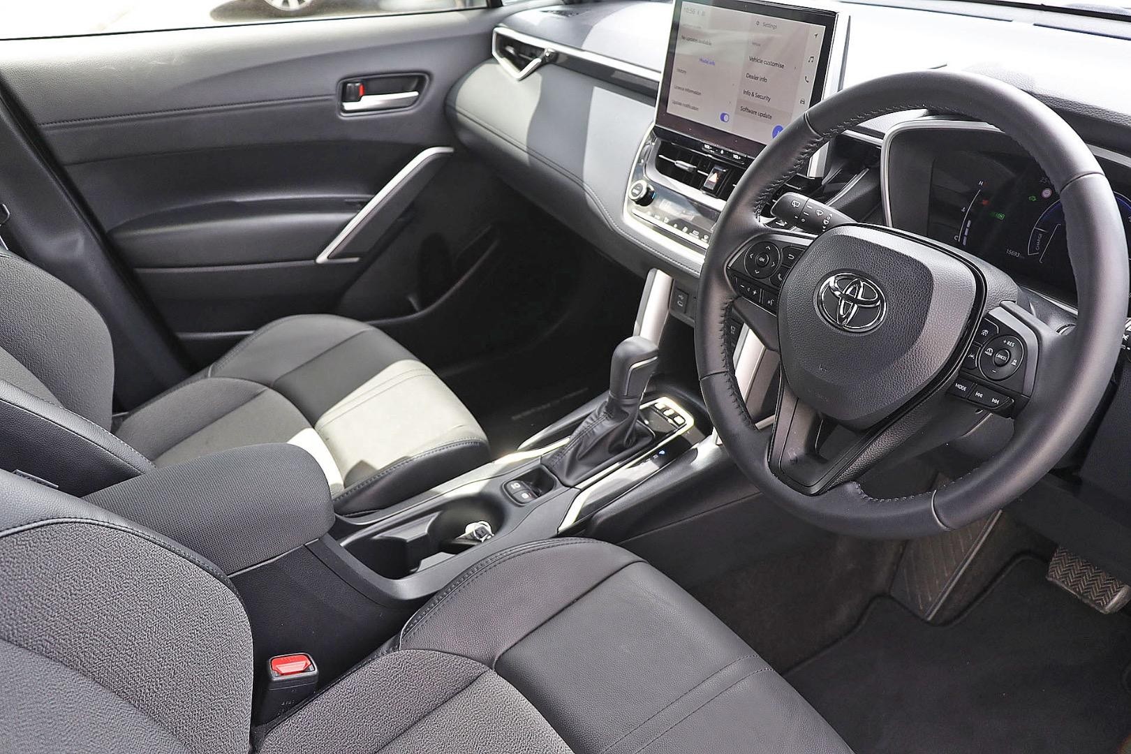 Toyota Corolla Cross image 4