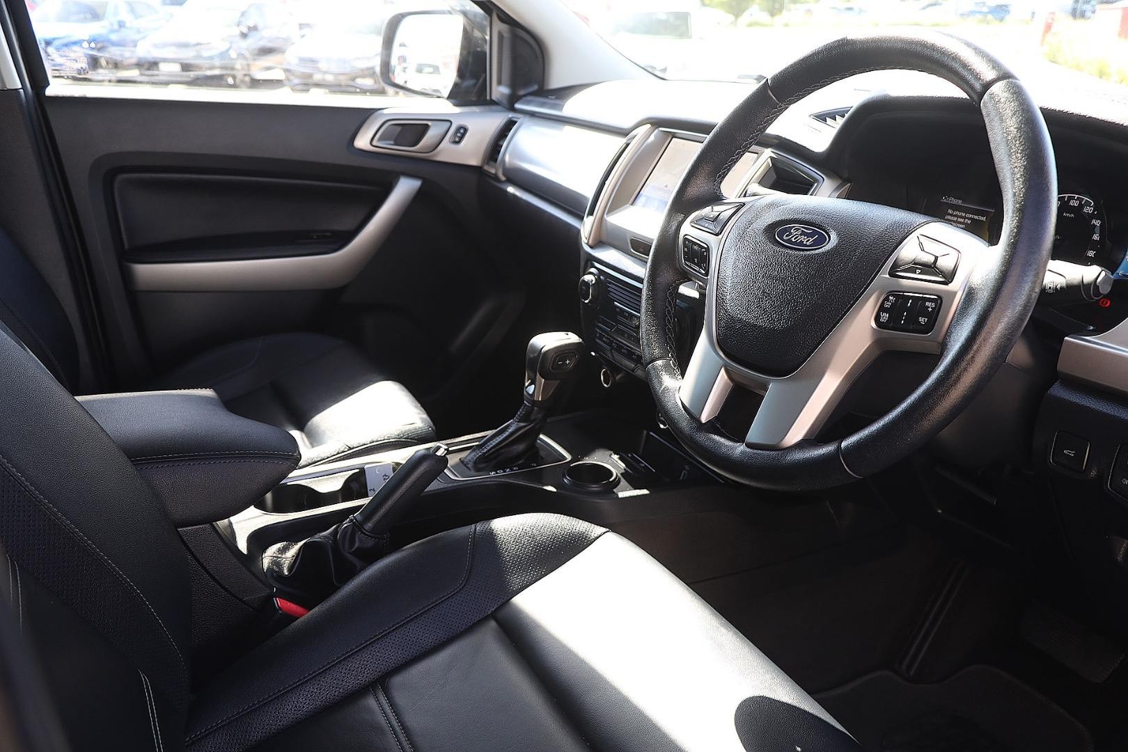 Ford Everest image 2