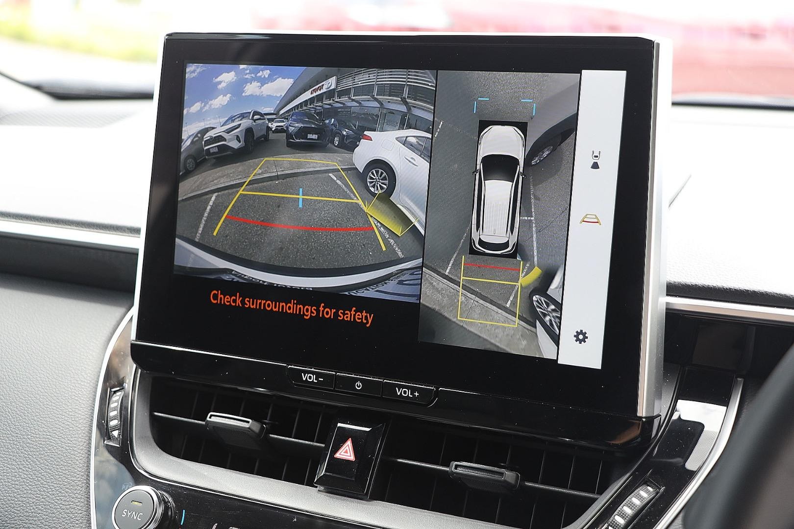 Toyota Corolla Cross image 3