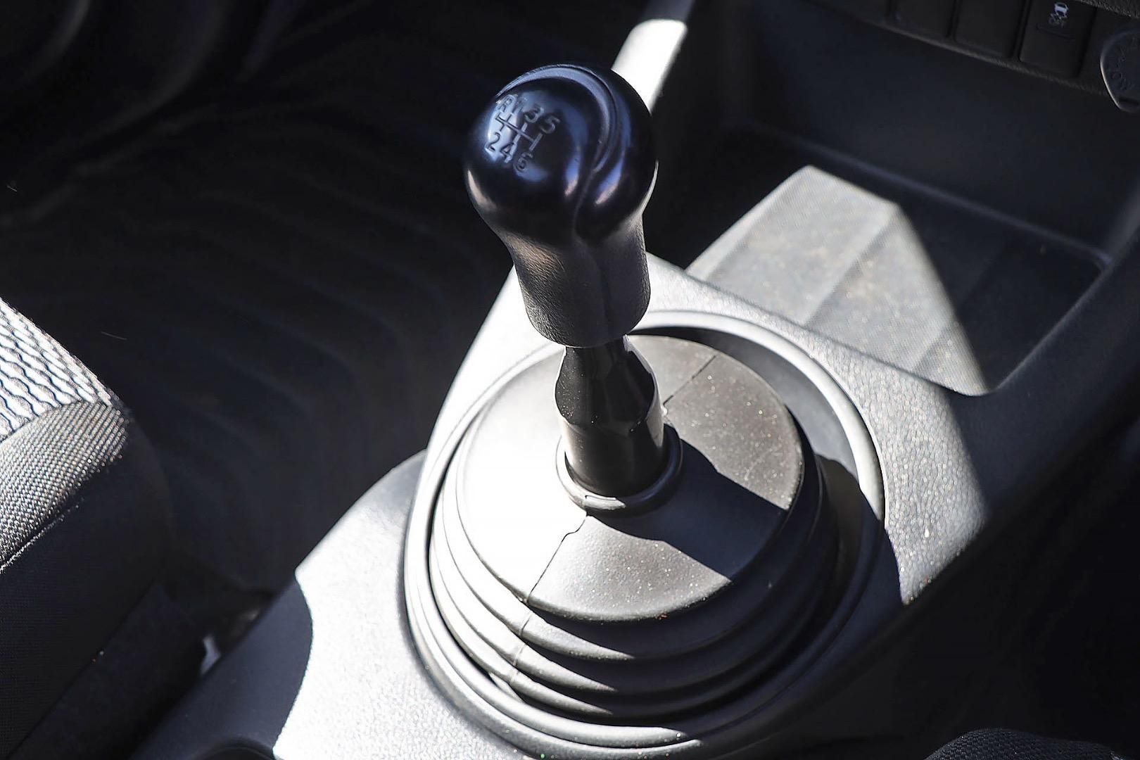 Toyota Hilux image 4