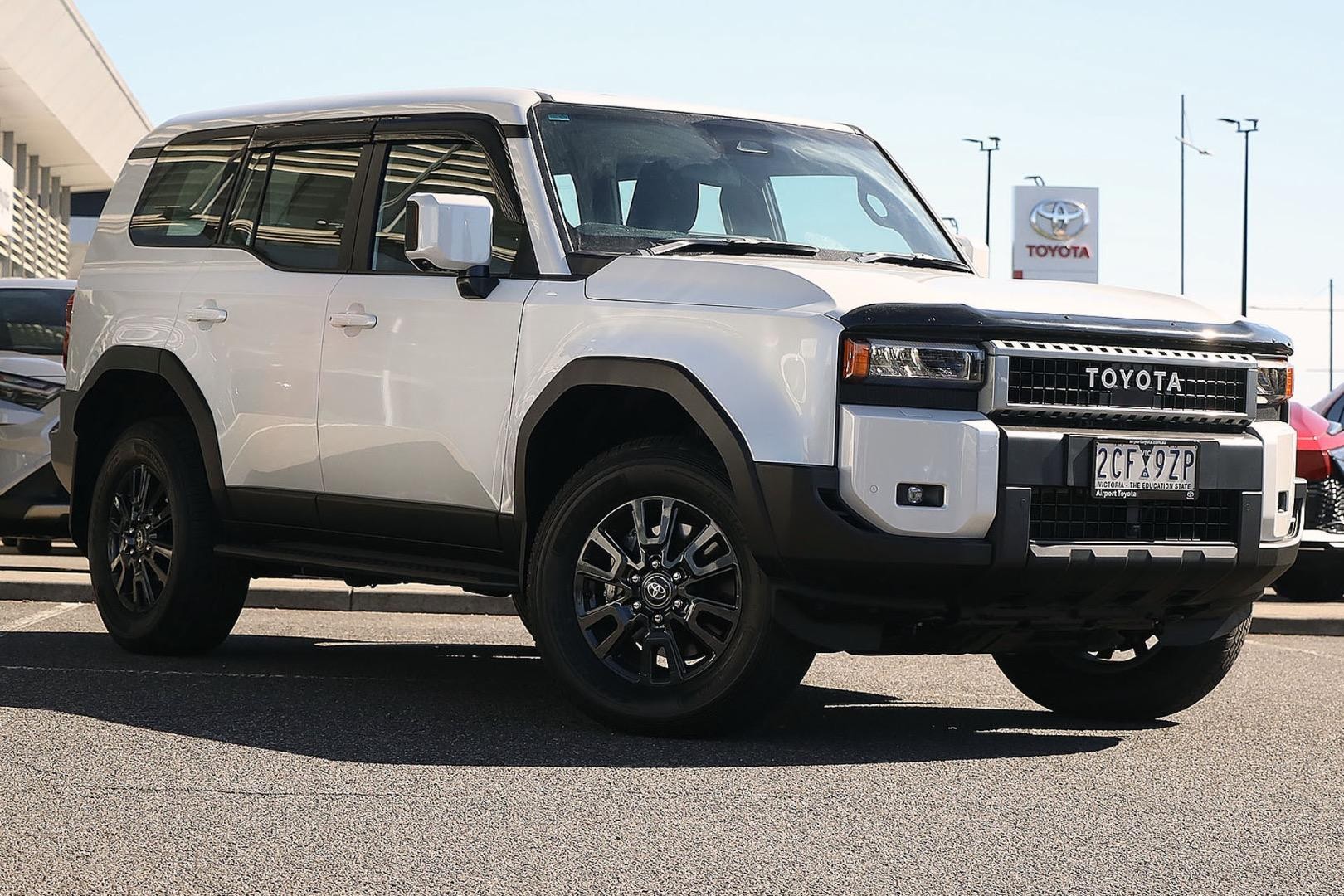 Toyota Landcruiser Prado image 1