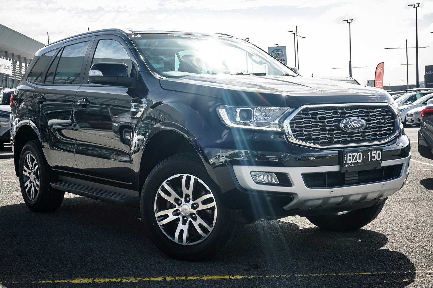 Ford Everest image 2