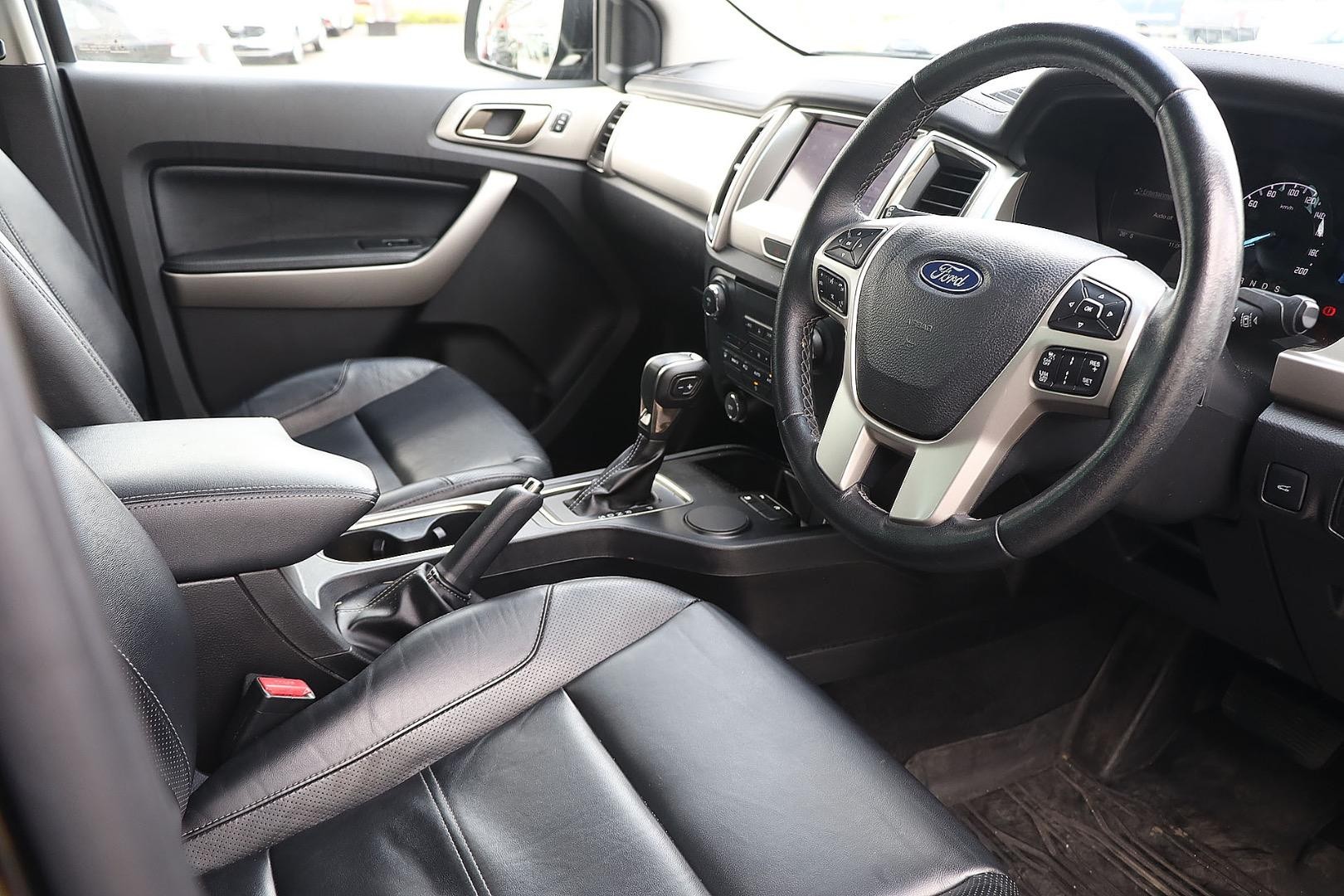 Ford Everest image 3