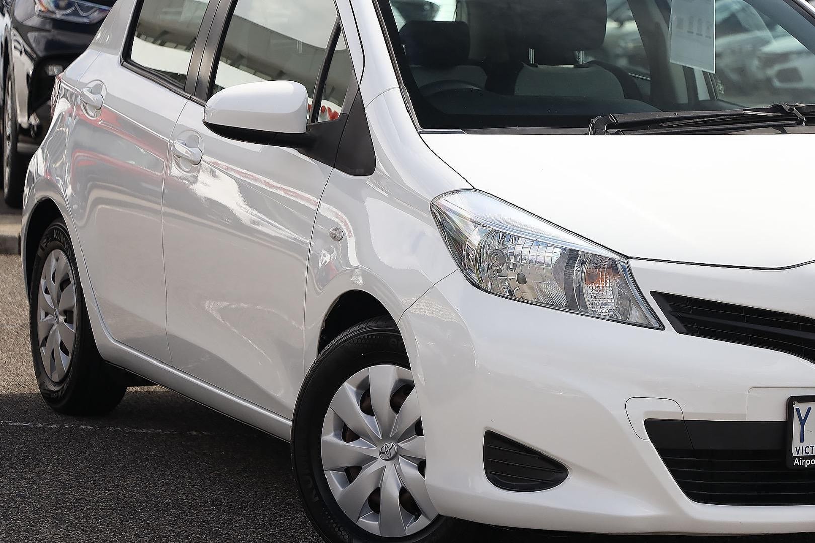 Toyota Yaris image 2