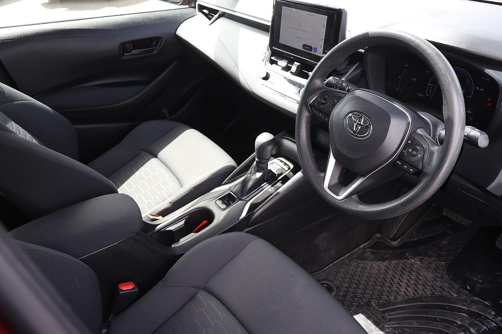 Toyota Corolla image 2