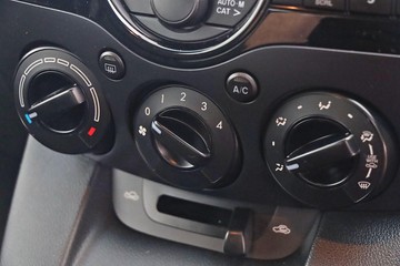 https://dvg-vehicle-assets.s3.amazonaws.com/80881/1kczwfyw1xzhnod0ygecu4j37.jpg