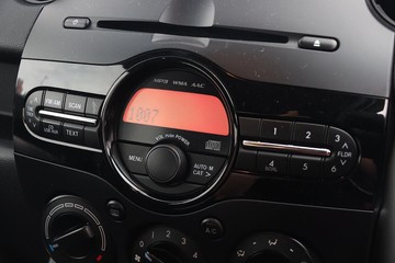 https://dvg-vehicle-assets.s3.amazonaws.com/80881/c6168f54tfpxdcbll8upg7mmh.jpg