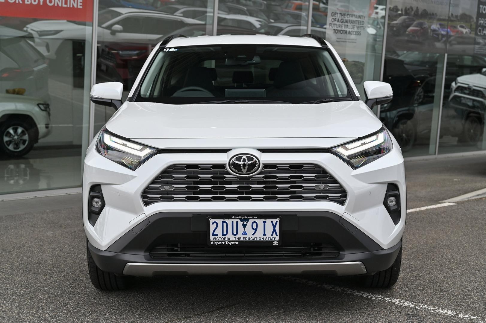Toyota Rav4 image 3