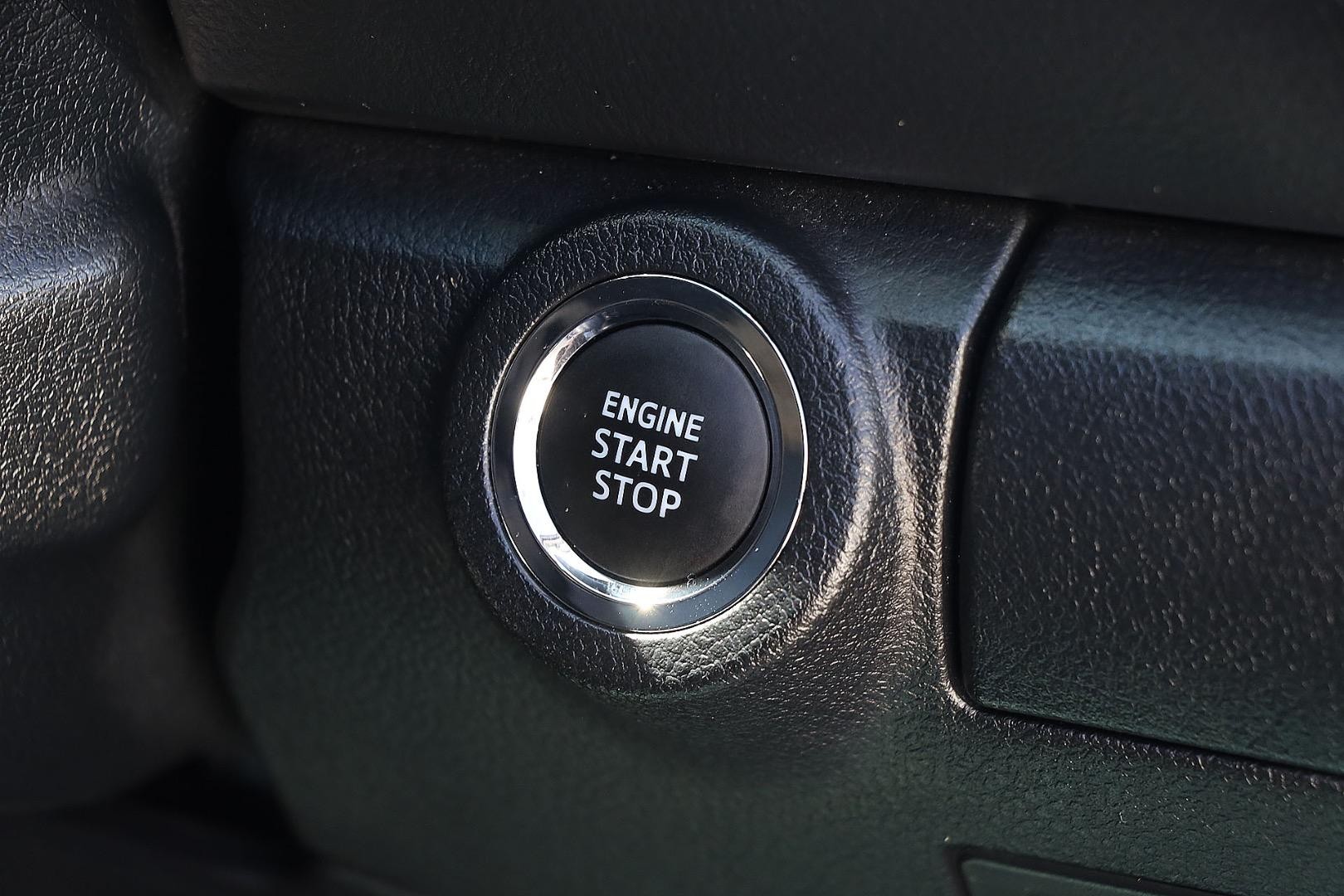 Toyota Fortuner image 2