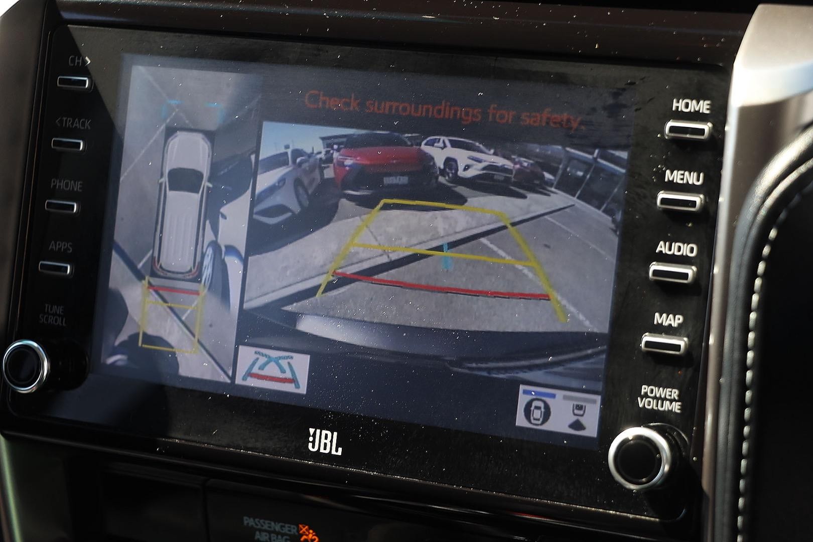 Toyota Fortuner image 3