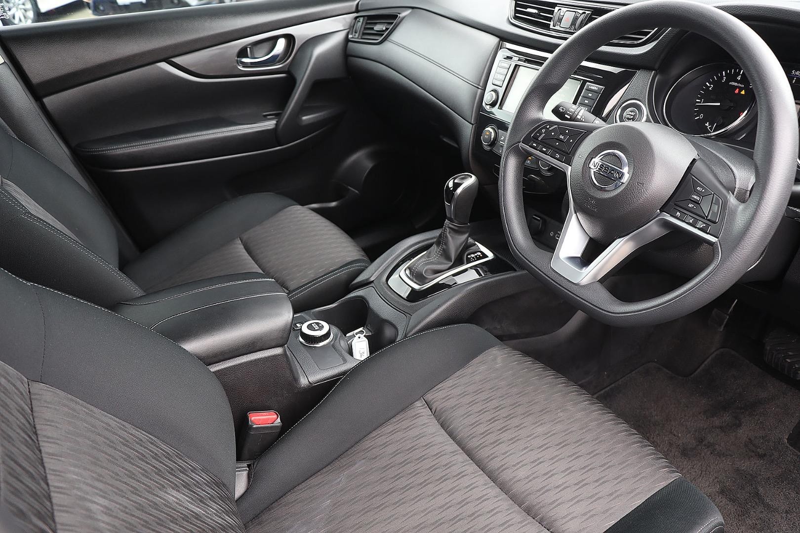 Nissan X-trail image 3