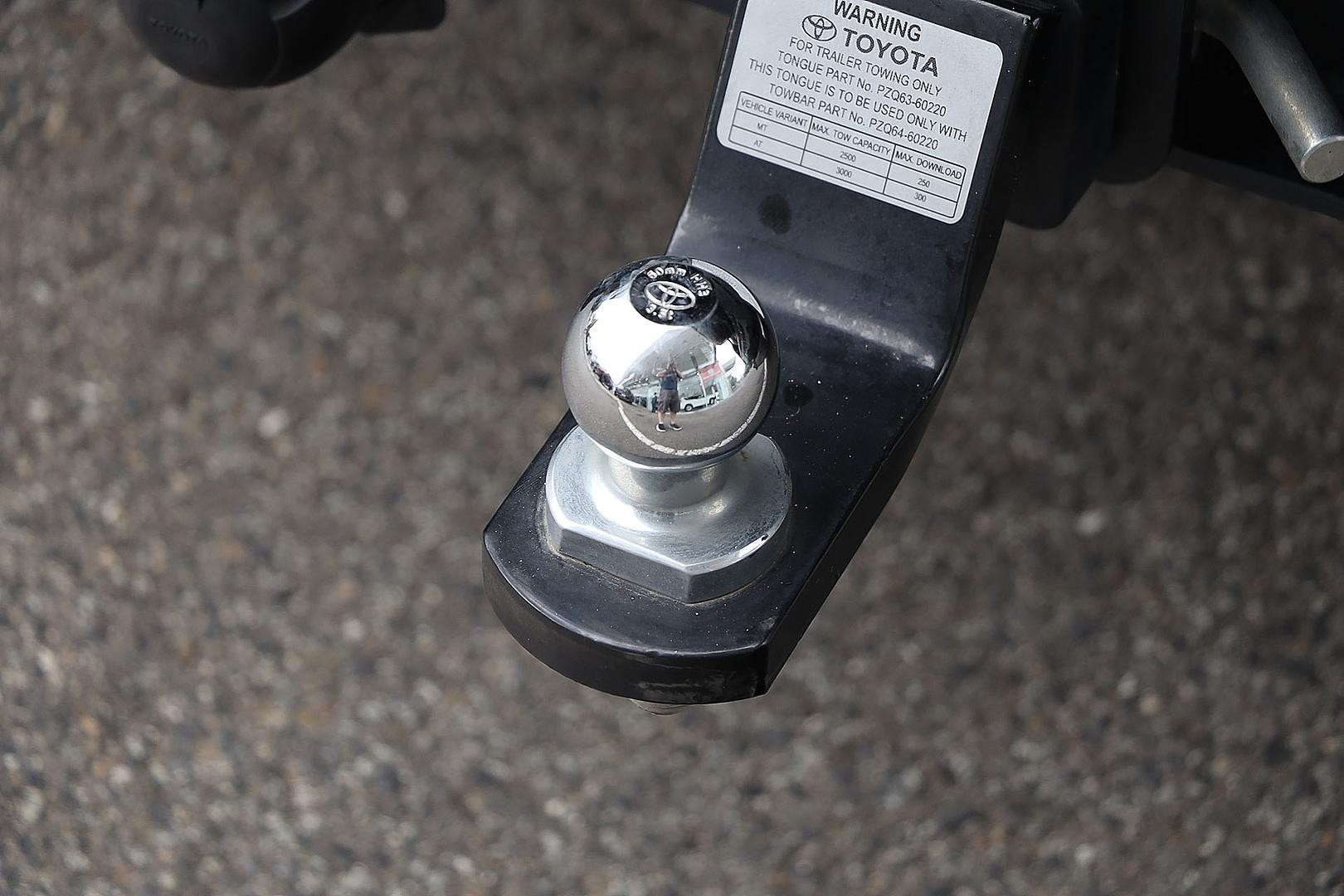 Toyota Landcruiser Prado image 3