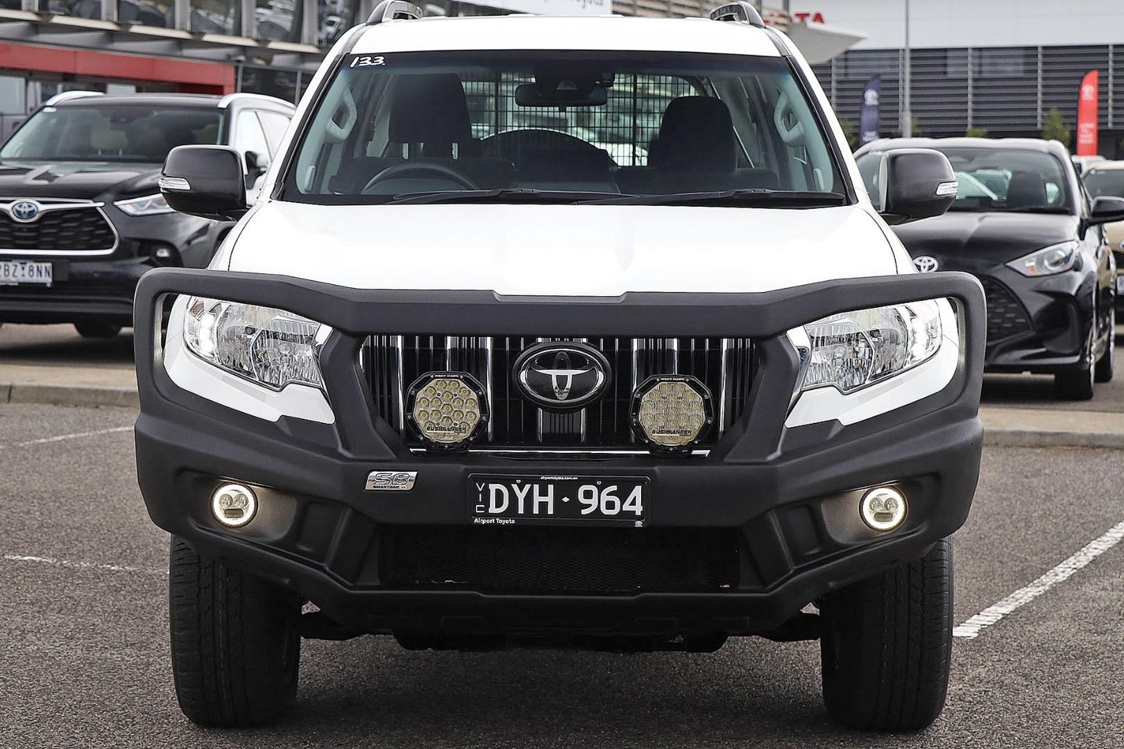 Toyota Landcruiser Prado image 3