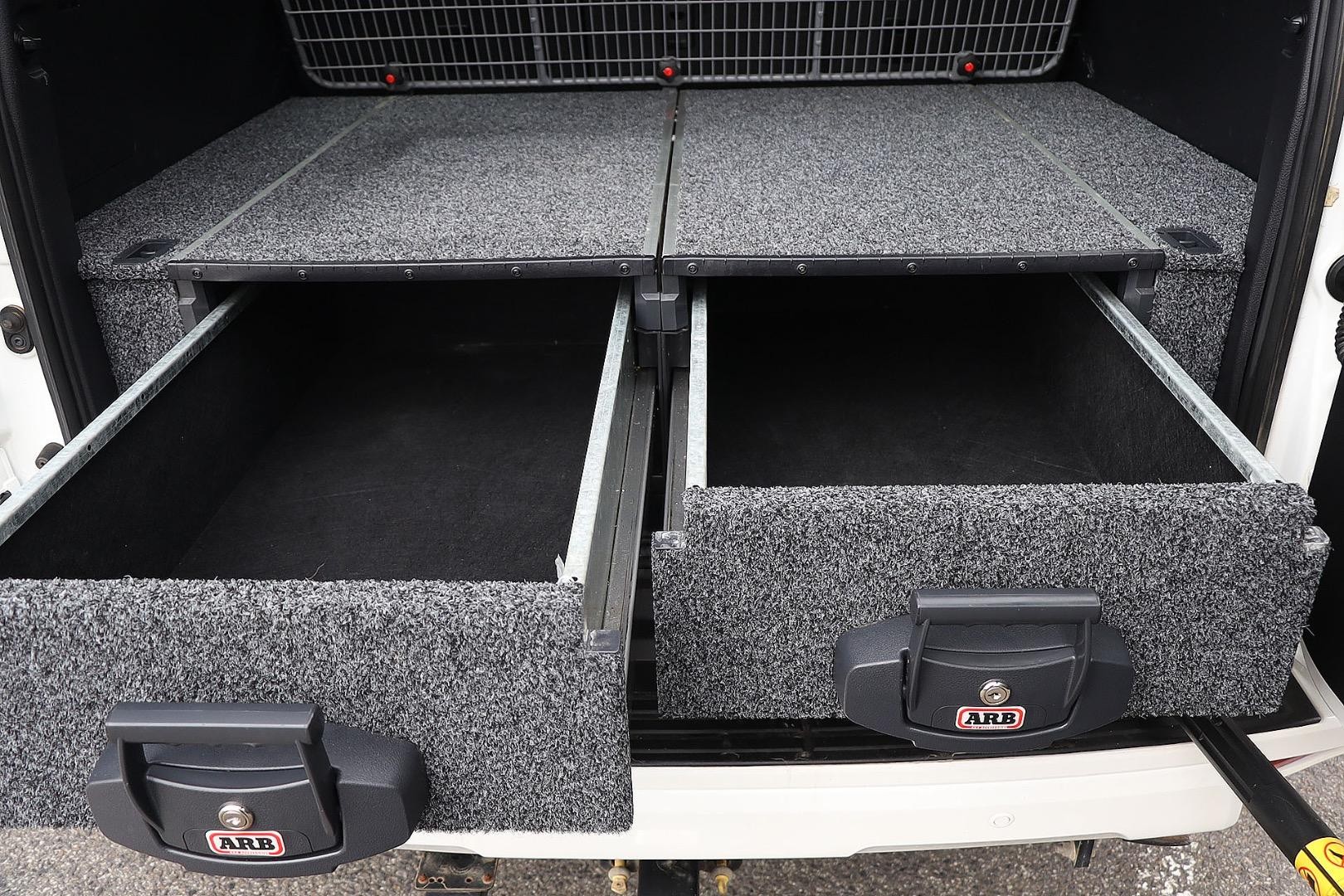 Toyota Landcruiser Prado image 3