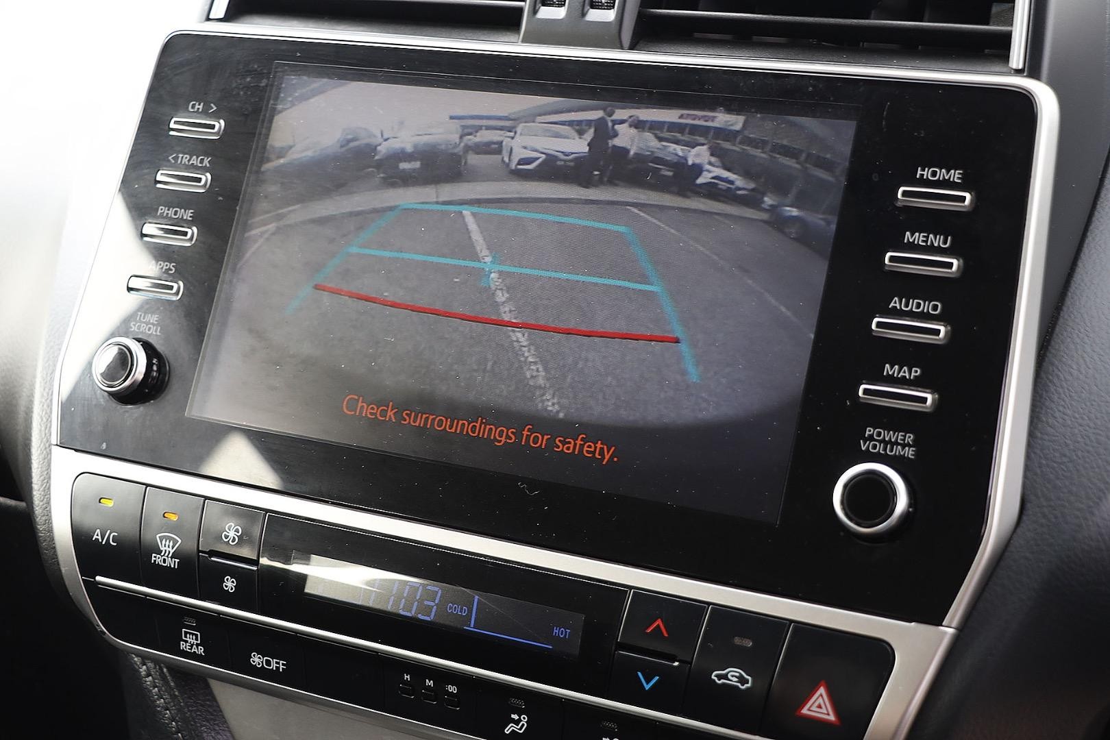 Toyota Landcruiser Prado image 4