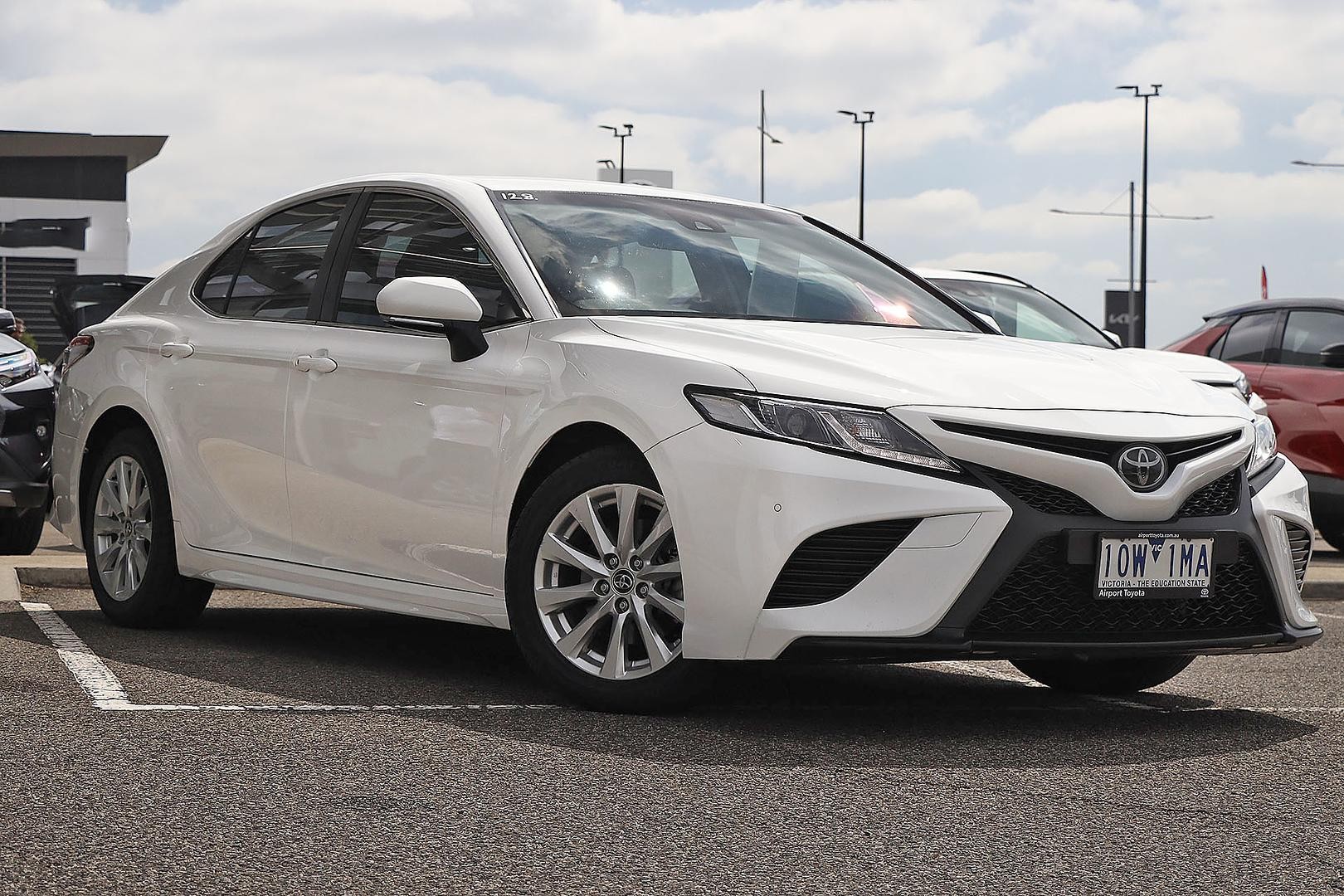 Toyota Camry image 1