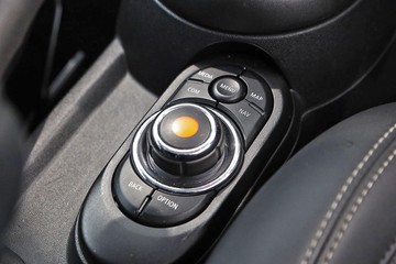 https://dvg-vehicle-assets.s3.amazonaws.com/80947/3lphyxcvtfute3drz0rsfx7q.jpg