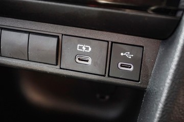 https://dvg-vehicle-assets.s3.amazonaws.com/80974/7l6aoa50z0ra1ikxwmixy2knh.jpg