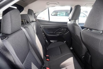 https://dvg-vehicle-assets.s3.amazonaws.com/80974/c2v21hkd78aevm6qrwund317v.jpg