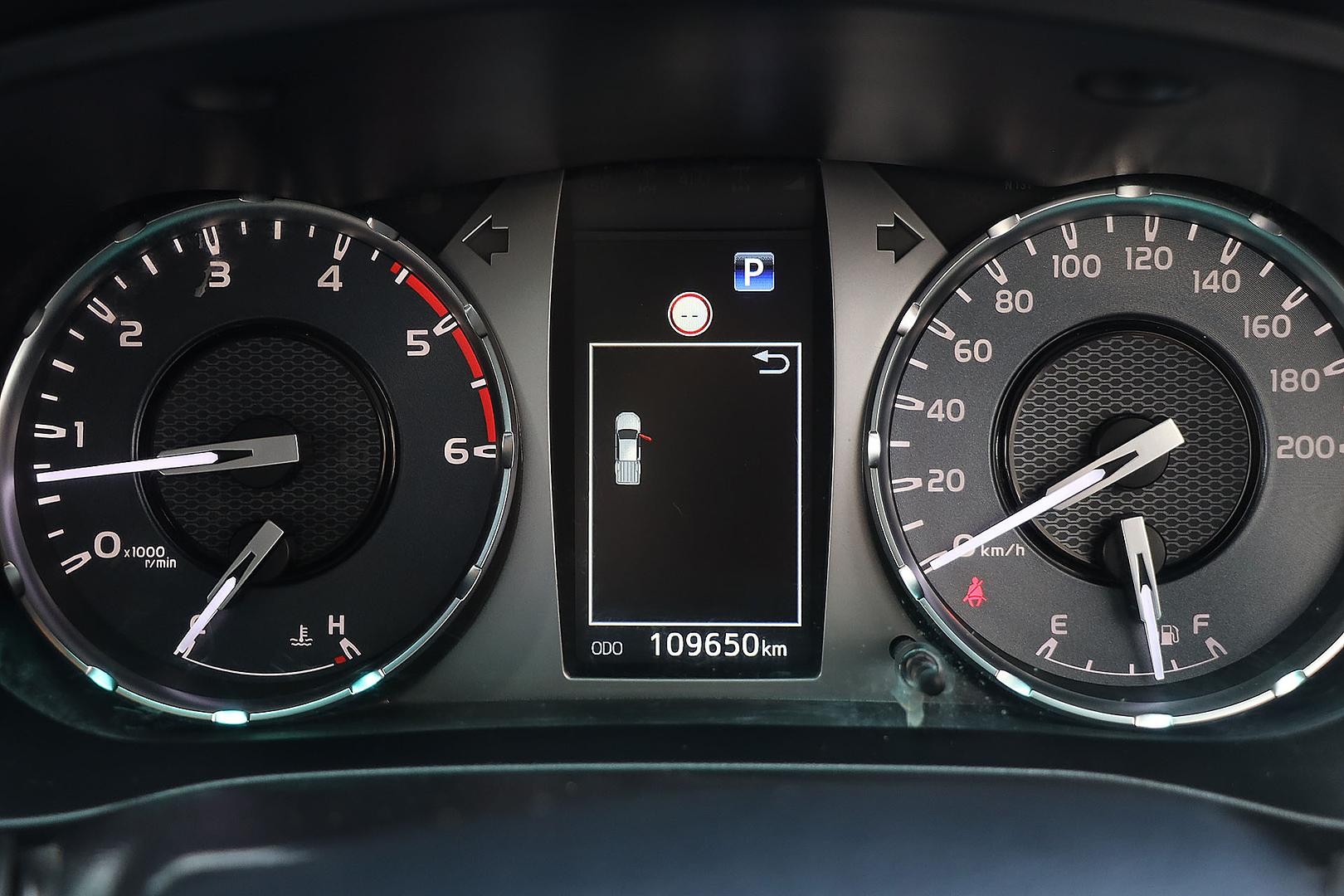 Toyota Hilux image 3