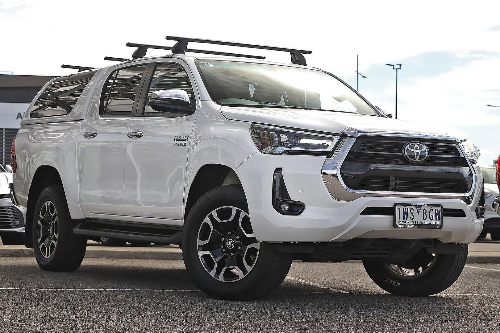 Toyota Hilux image 1