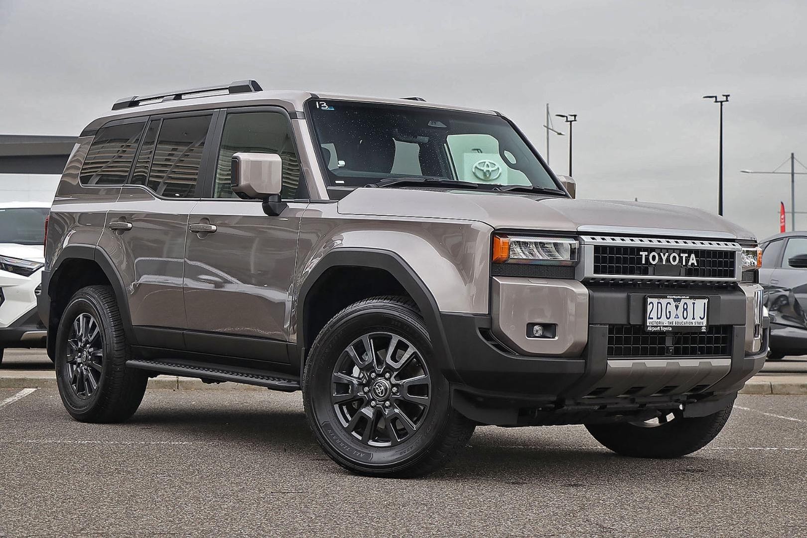 Toyota Landcruiser Prado image 1