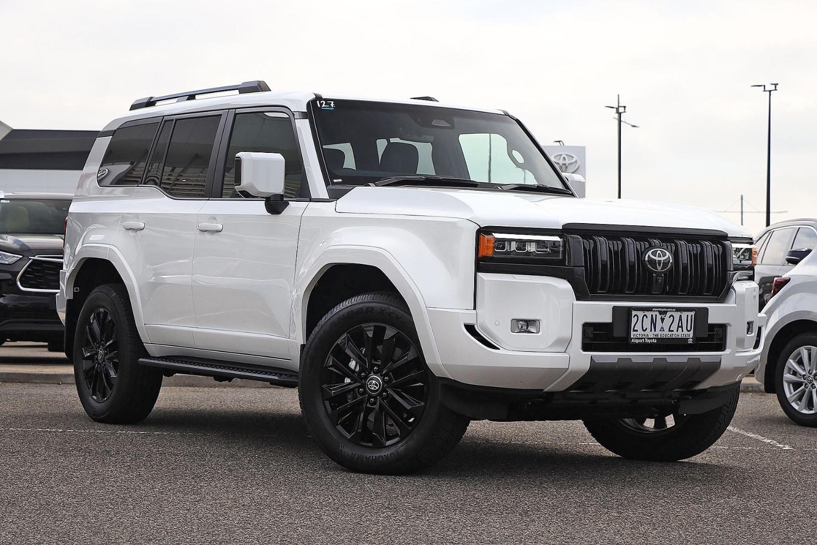 Toyota Landcruiser Prado image 1