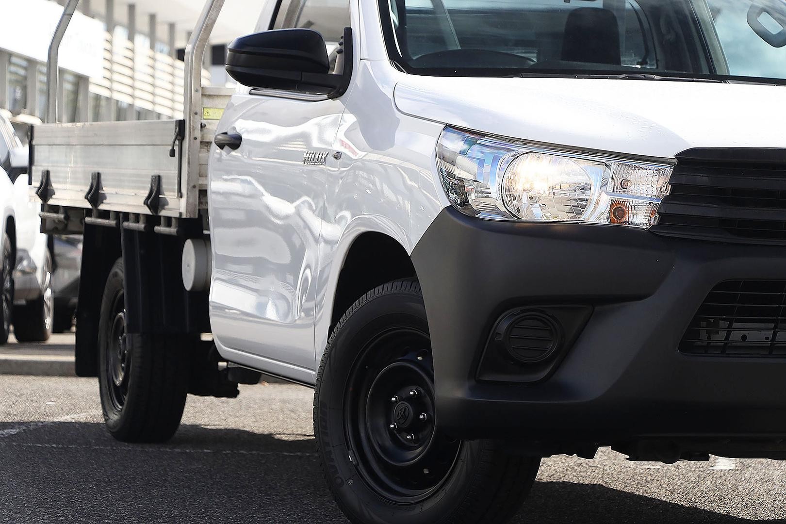 Toyota Hilux image 4