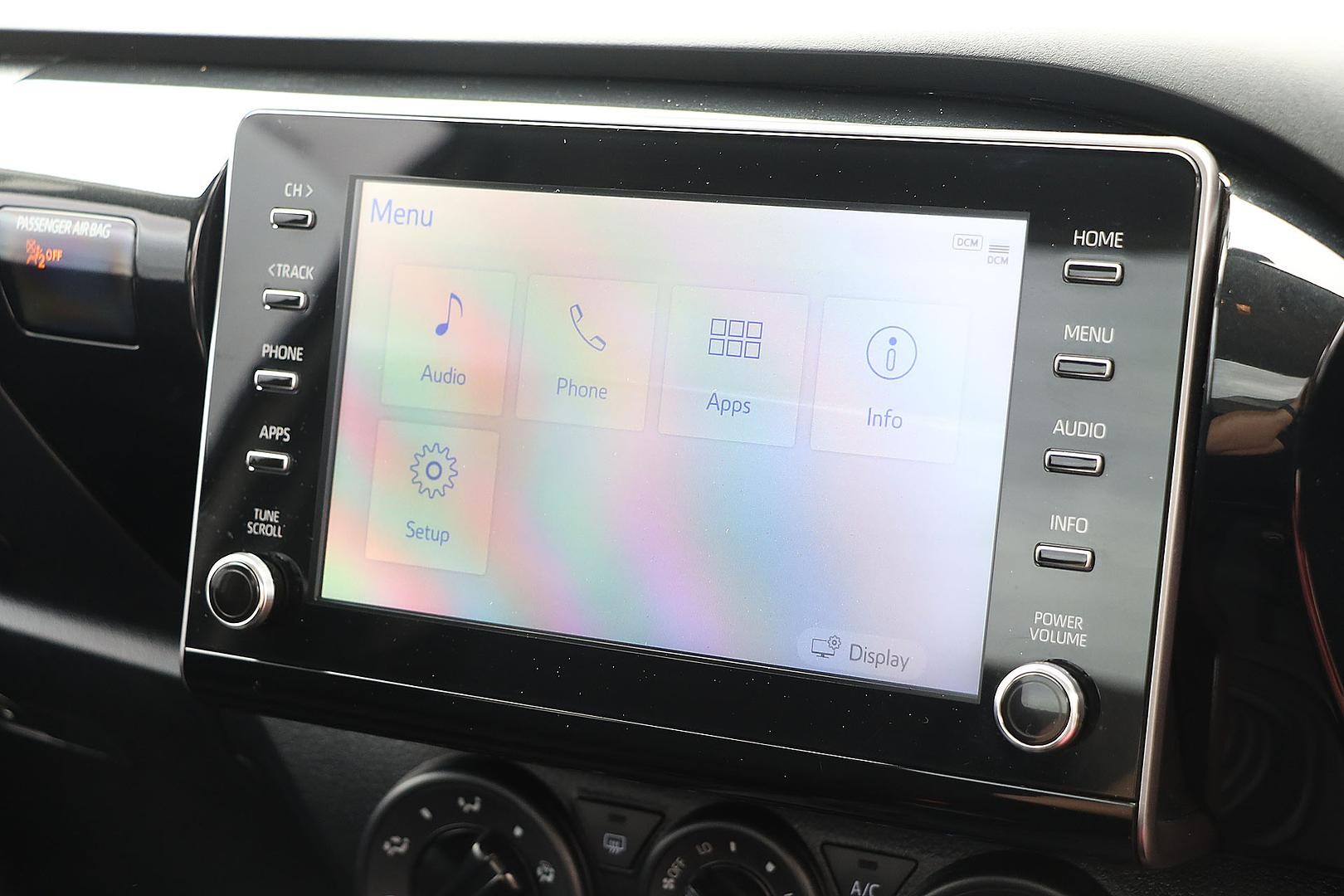 Toyota Hilux image 2