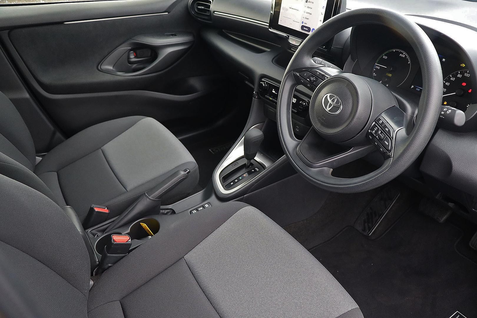 Toyota Yaris image 2