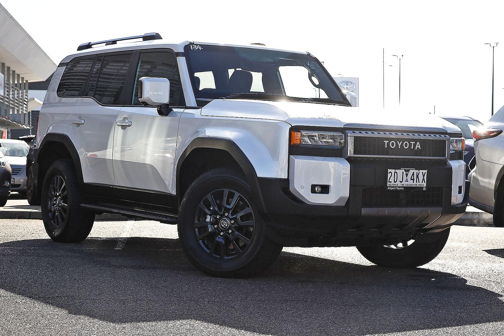 Toyota Landcruiser Prado image 1