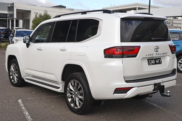 https://dvg-vehicle-assets.s3.amazonaws.com/81030/9m6taqfmk7azxc651imvpkc3e.jpg