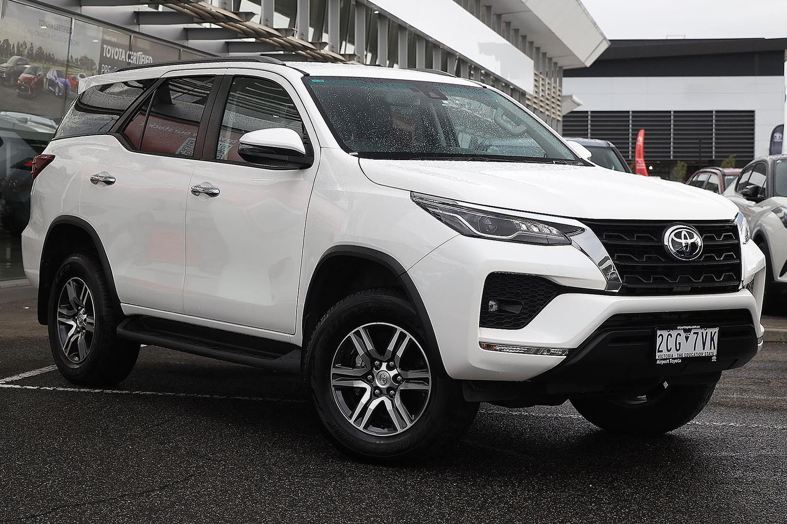 Toyota Fortuner image 1