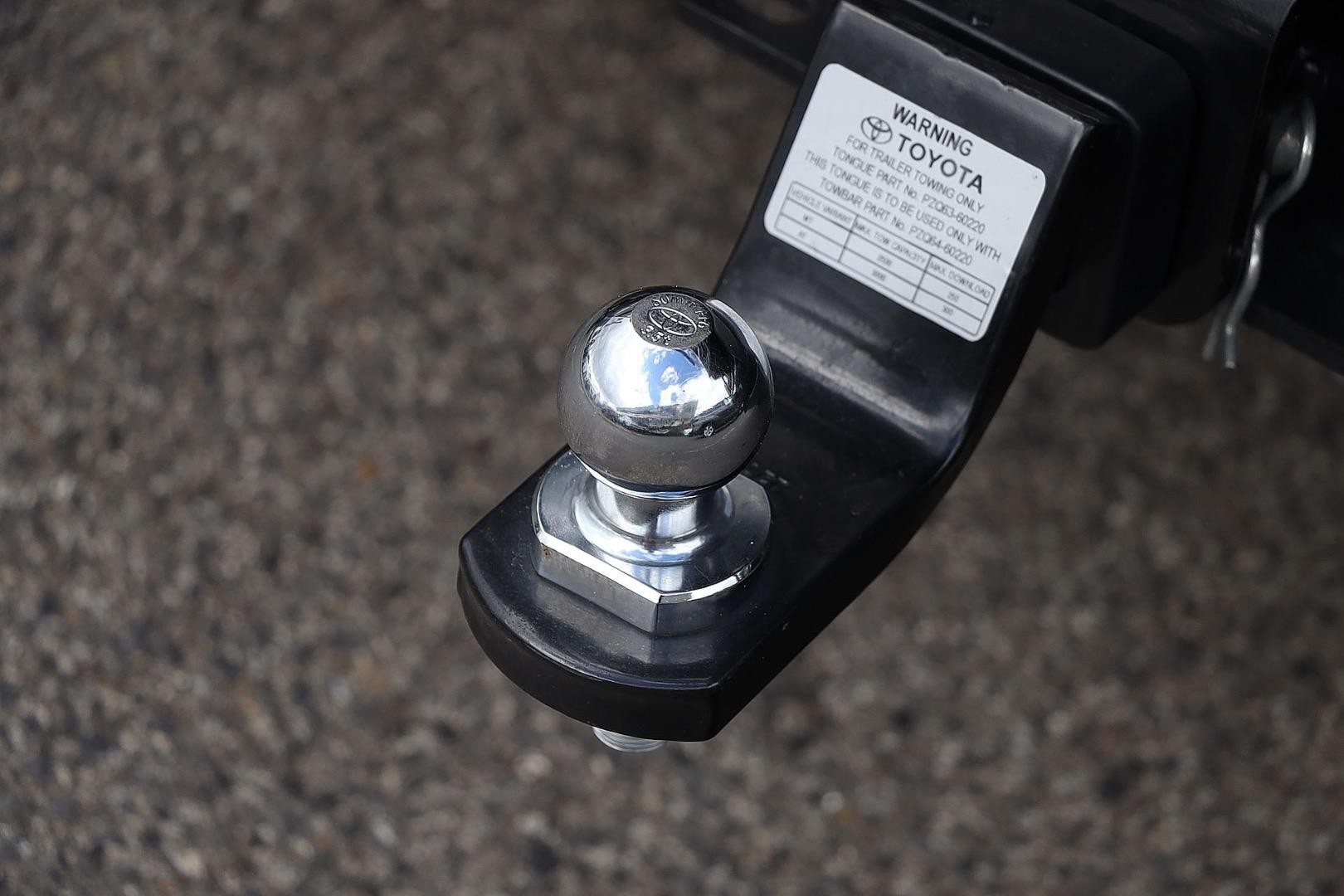 Toyota Landcruiser Prado image 3