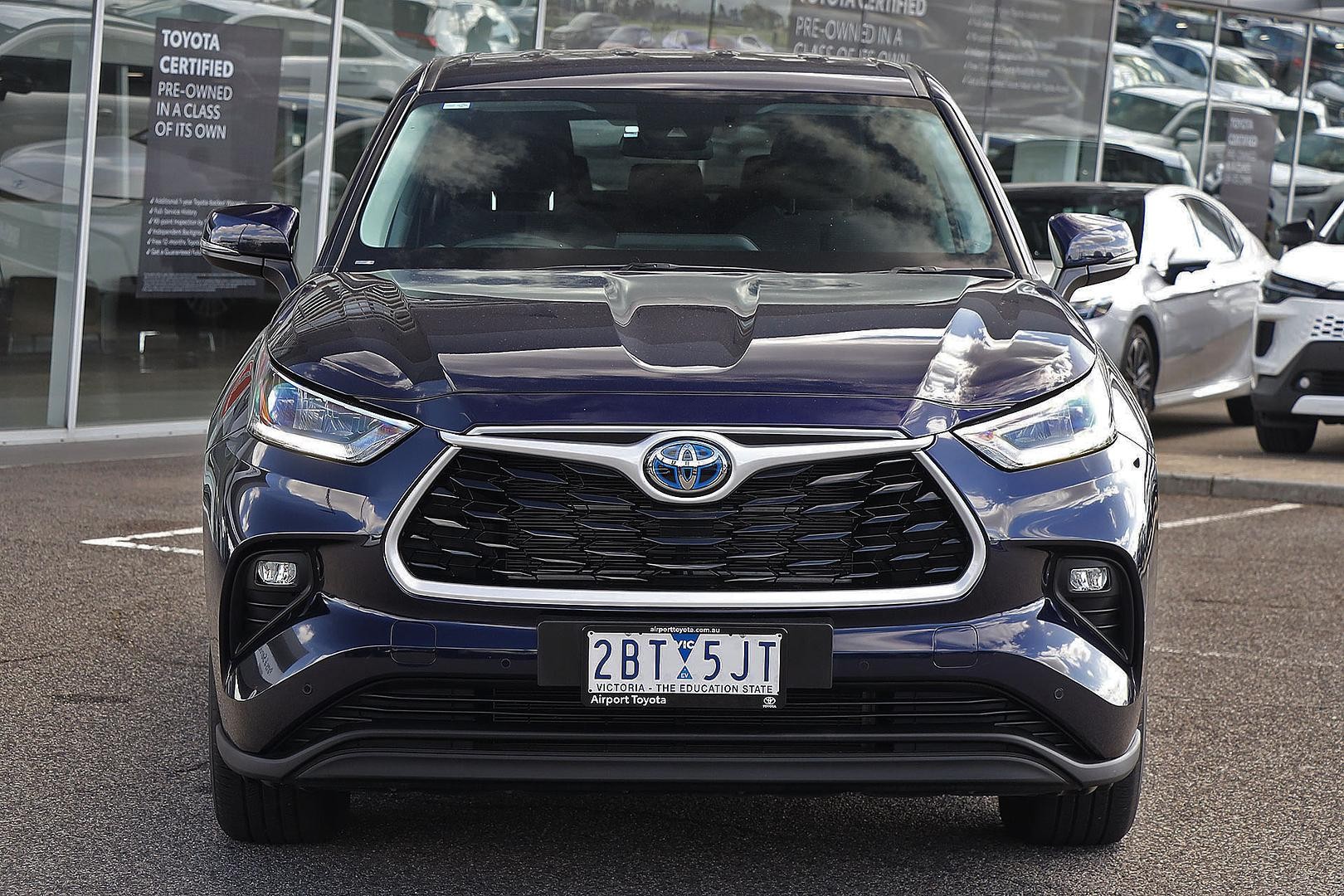 Toyota Kluger image 3