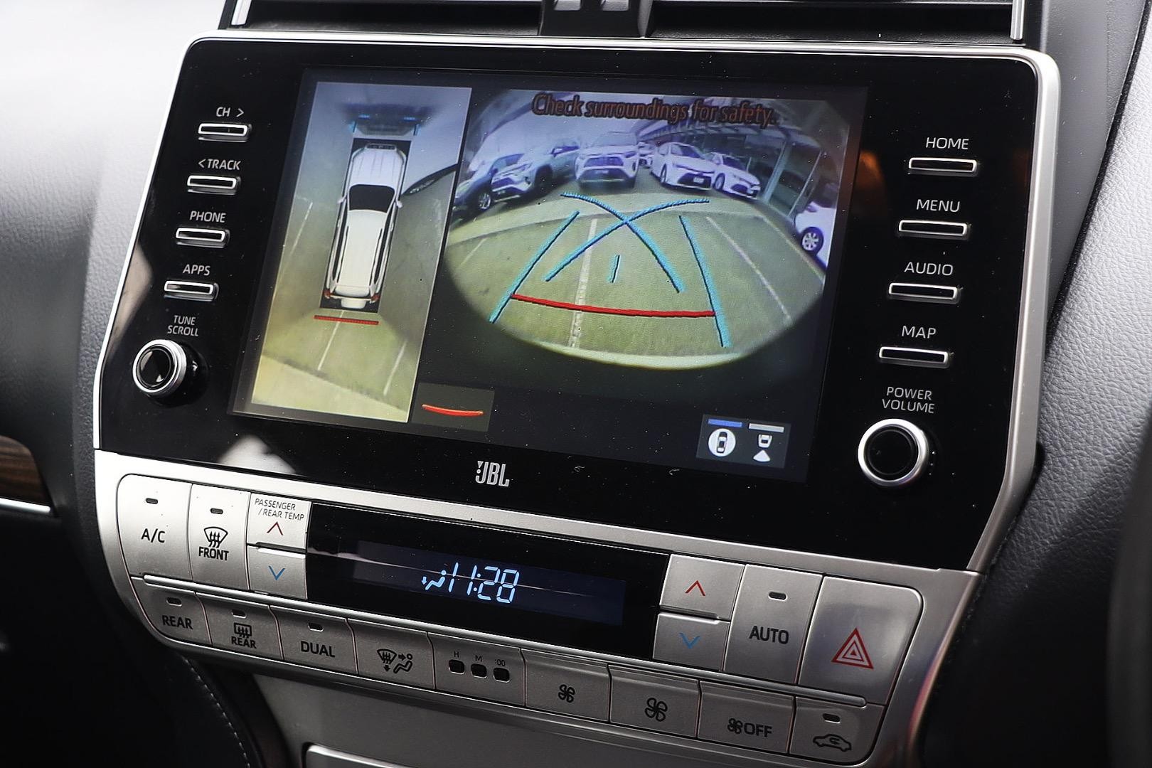 Toyota Landcruiser Prado image 4