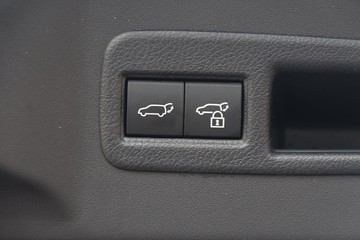 https://dvg-vehicle-assets.s3.amazonaws.com/81094/5lnamr9yz6zngrvfe8l7hk3ju.jpg