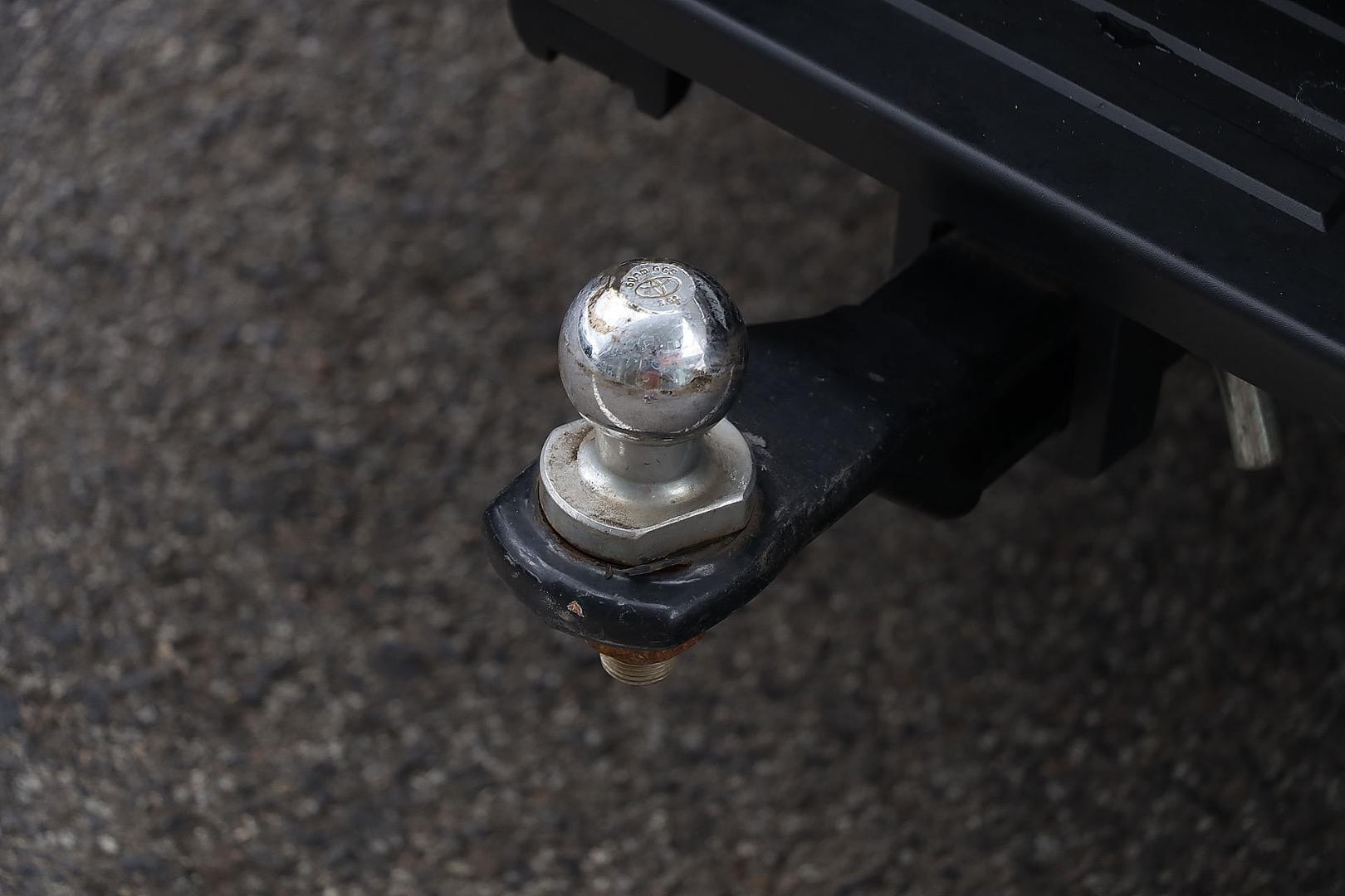 Toyota Hilux image 2