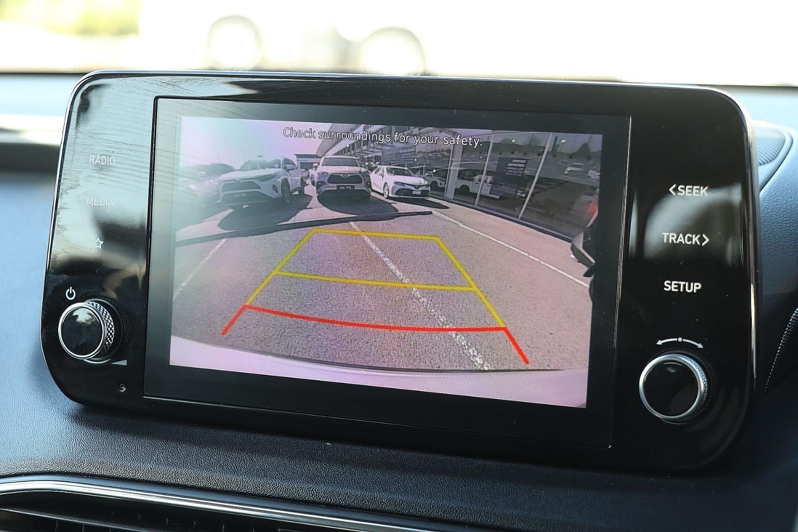 Hyundai Santa Fe image 3