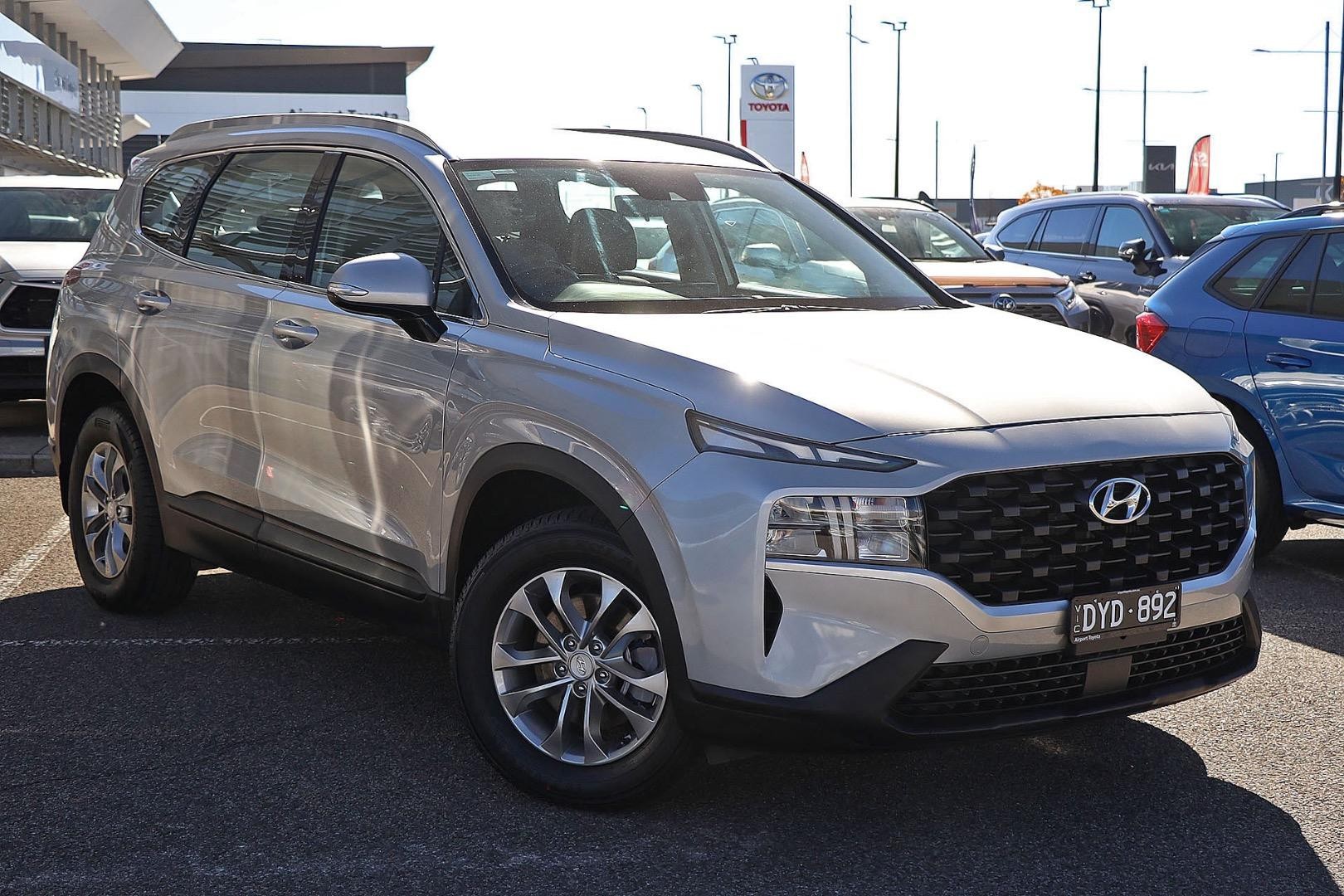 Hyundai Santa Fe image 1