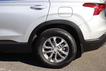 https://dvg-vehicle-assets.s3.amazonaws.com/81101/d84s3y98qfno1yi4fbh7wepck.jpg